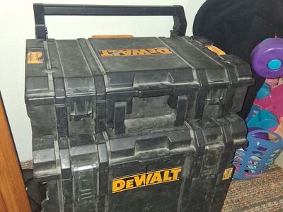 Dewalt double tool box stackable 120$