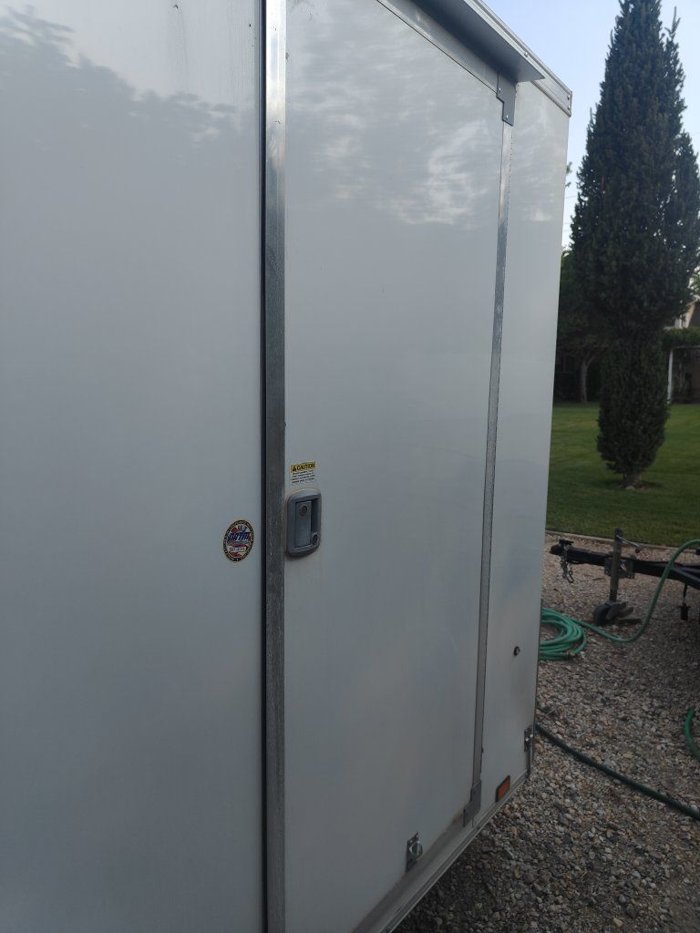 Main image 4