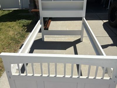 Twin Bed & Dresser Combo