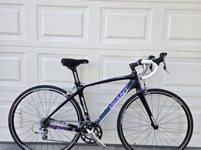 Giant Avail Carbon (small) Women's