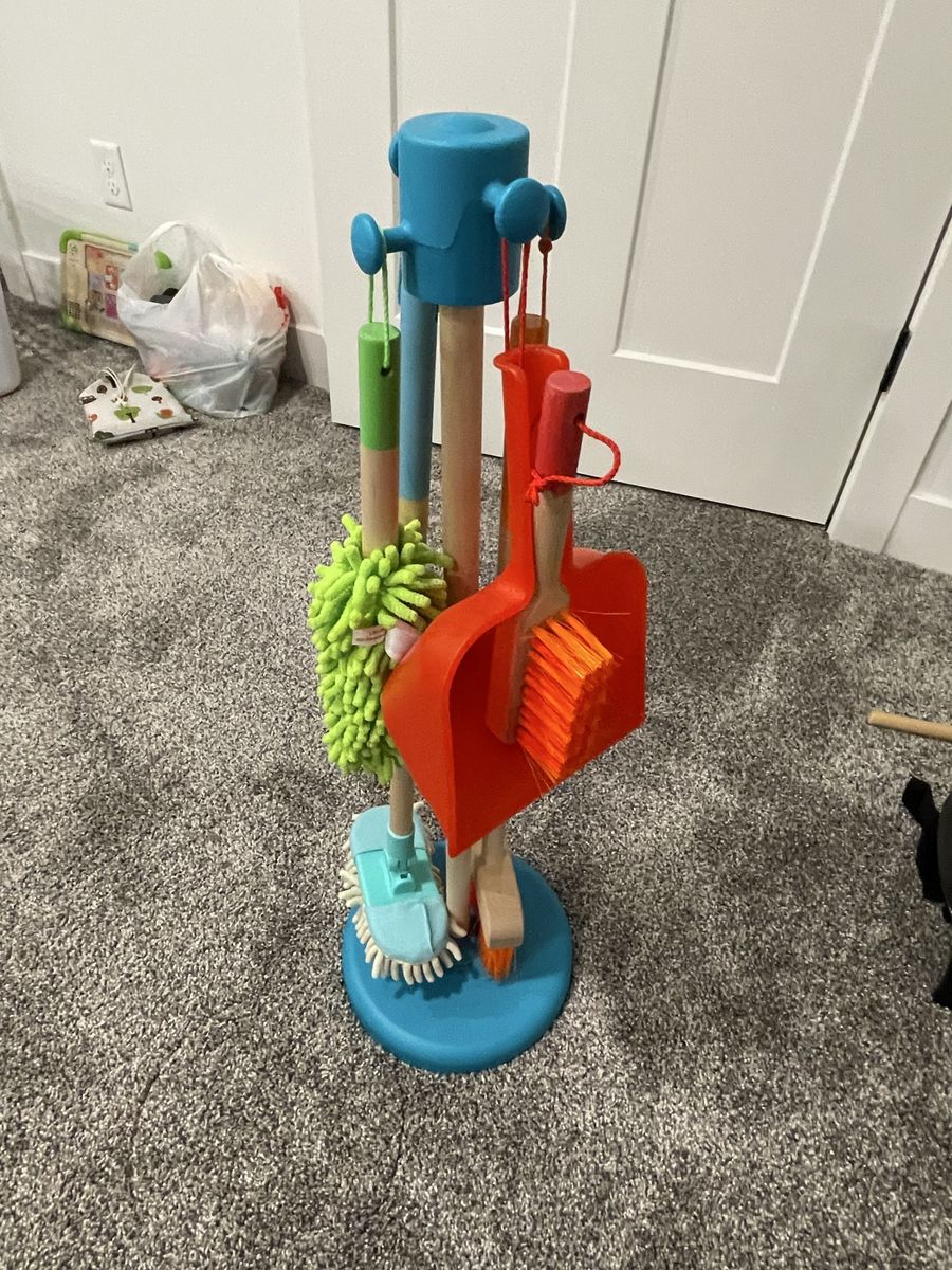 Kids toy cleaning supplies