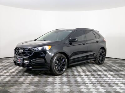 2022 Ford Edge SE