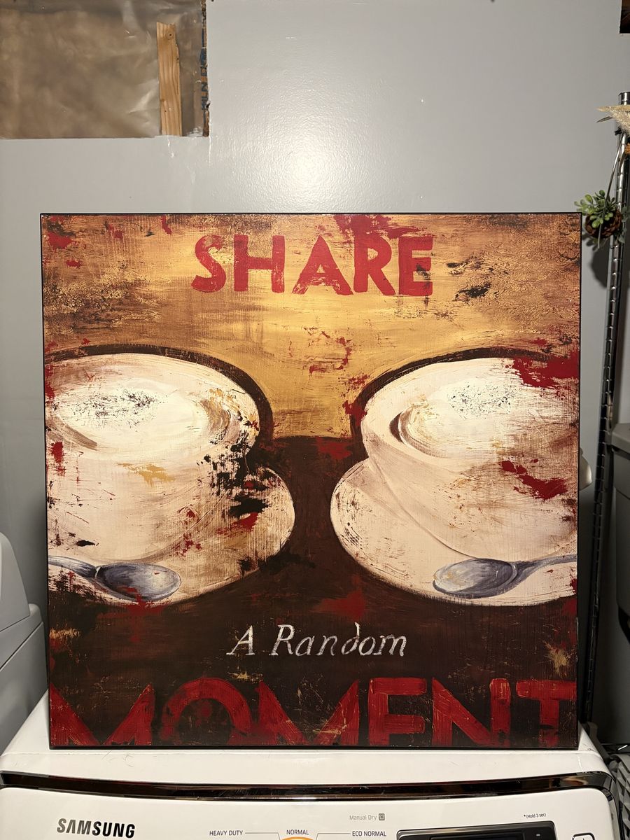 Share a random moment decor