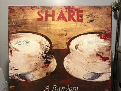 Share a random moment decor