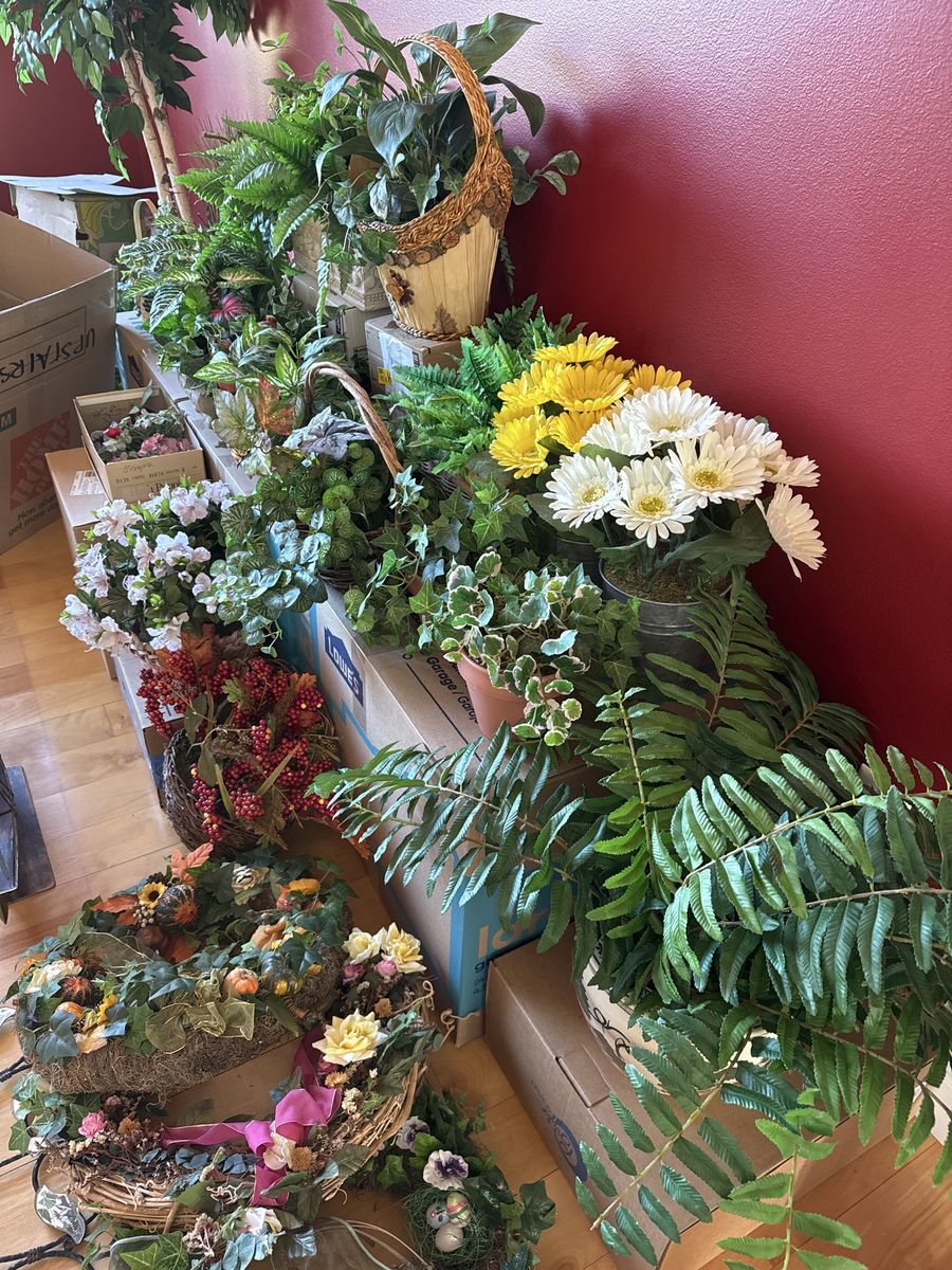 ESTATE SALE Friday June 12-Saturday June 13 8-4pm Payson/Elk Ridge