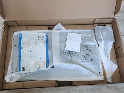 NEW 27" DELL monitor.