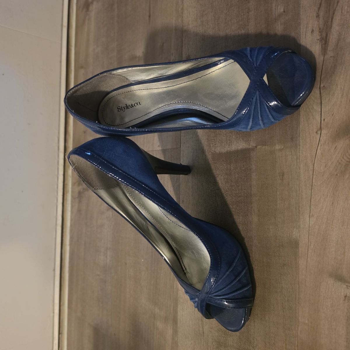 Style&co. blue peep-toe heels size 7