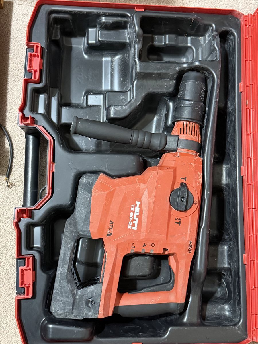 Hilti TE60-22 Rotary Hammer With Protective Case