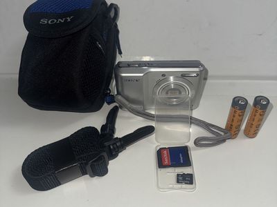 Sony Cyber-shot DSC-S2100 Digital Camera Memory