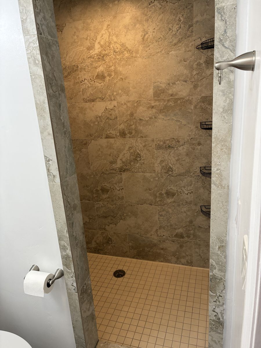 Main image 13