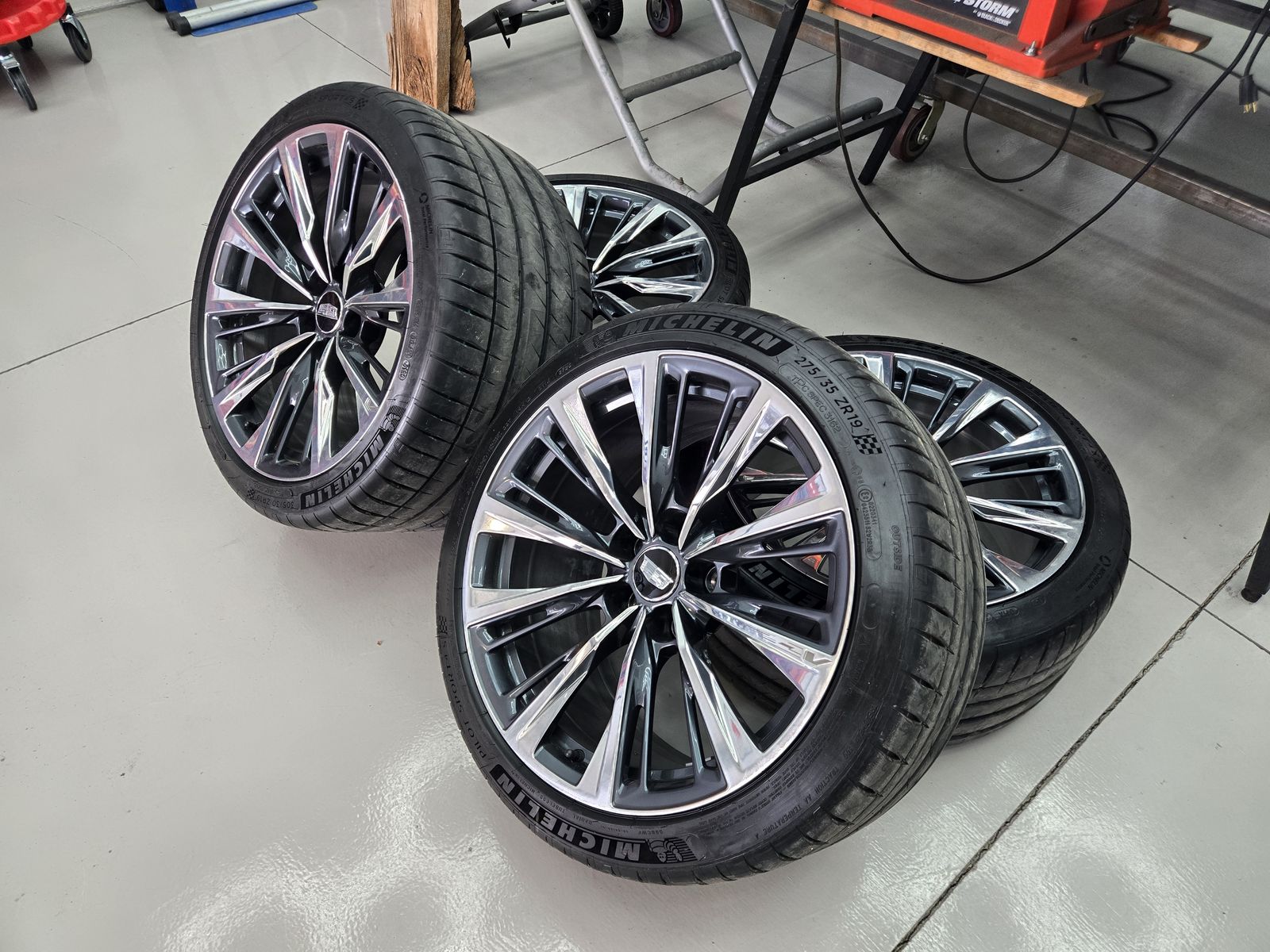 CT5-V Wheels and Tires