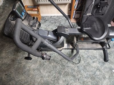 Row machine