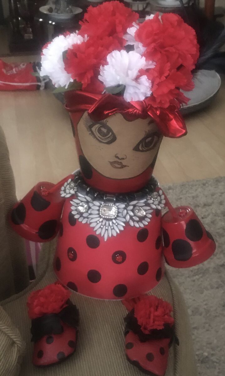 Lady Bug Shelf Sitter