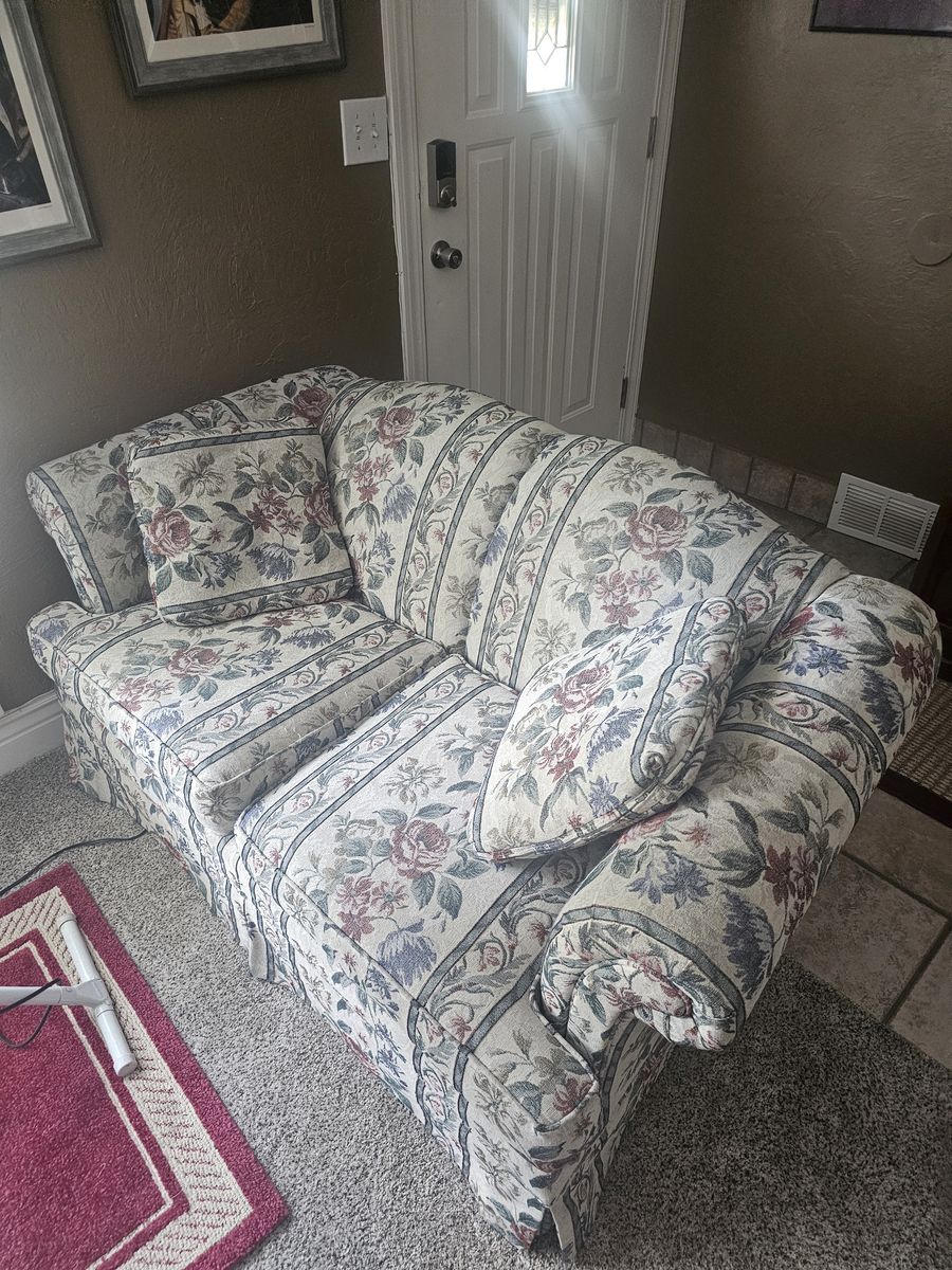 Floral Loveseat / Small Sofa with Pillows – Good Condition – $125