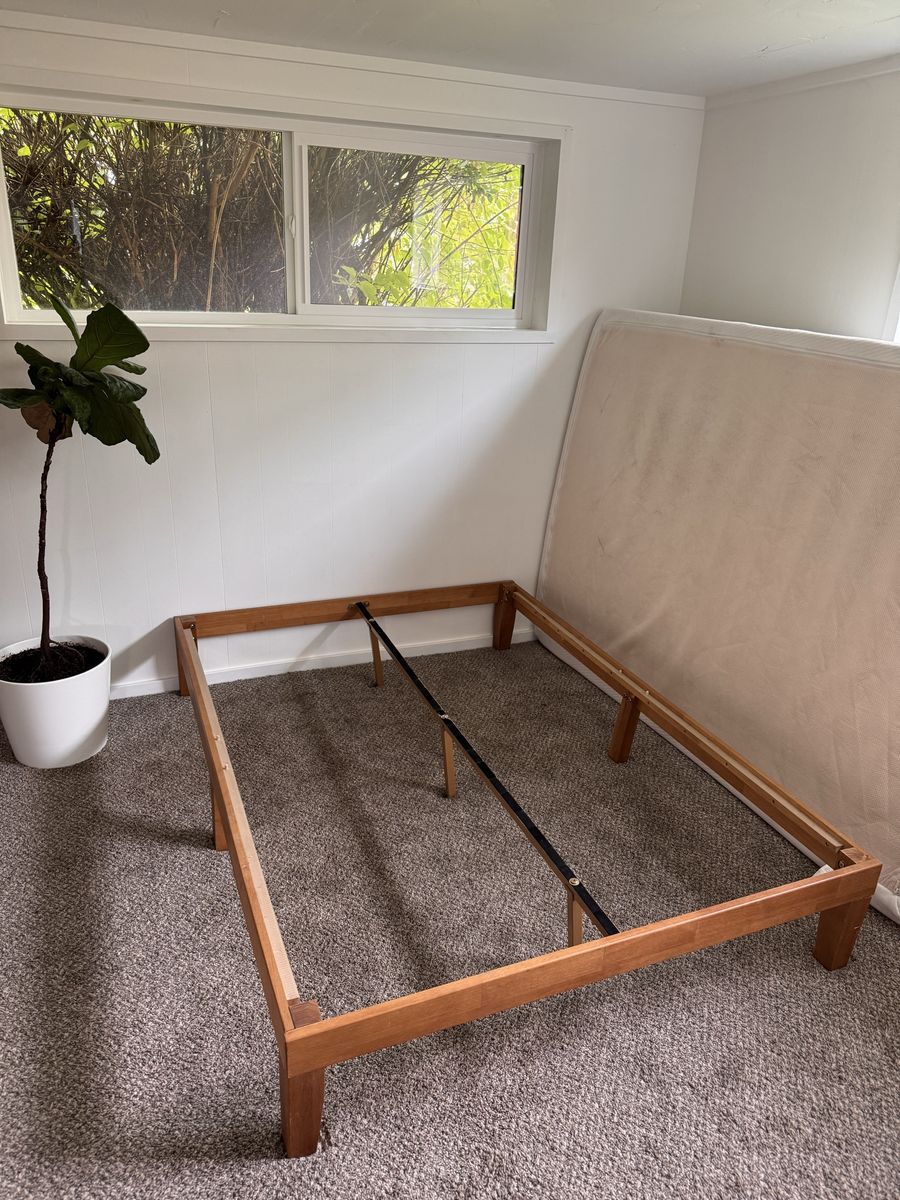 Full Bed & Mattress