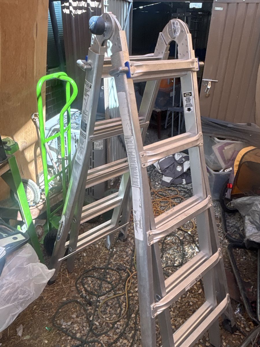Werner 22-Ft Aluminum Multi-Position Ladder (MT-22) & Scaffolding Kit