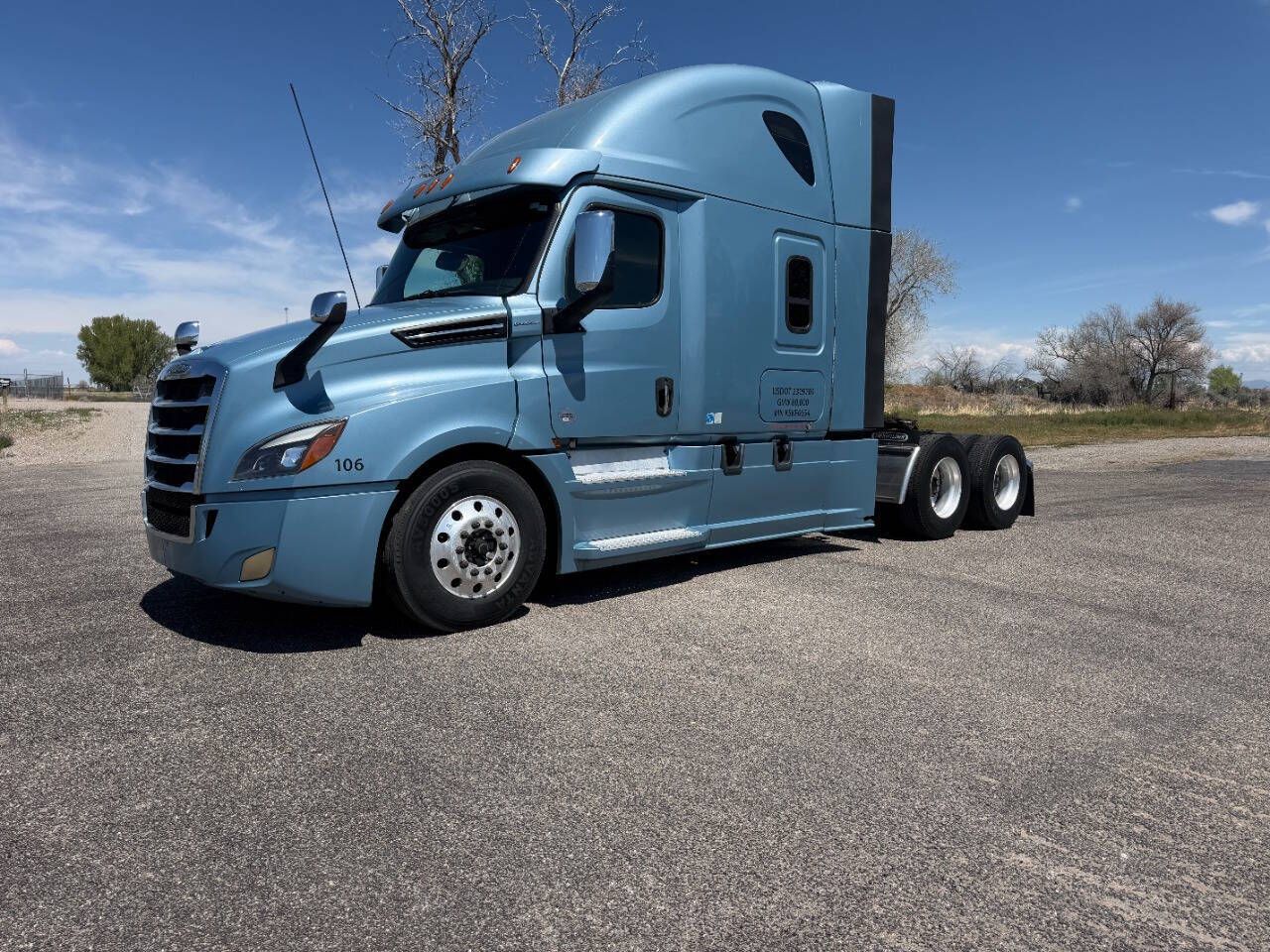 2019 Freightliner Cascadia 