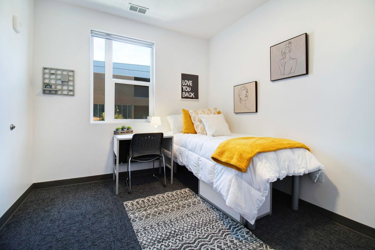 800 Block USU Female Lease – Private Bed & Bath