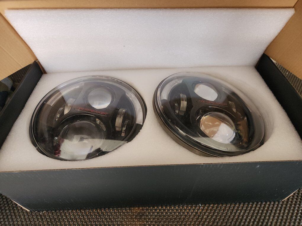 2016 Jeep Wrangler JW Speaker headlight used