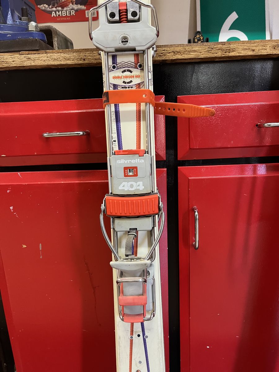 TUA Crossride 110 Ski With Silvretta 404 Bindings