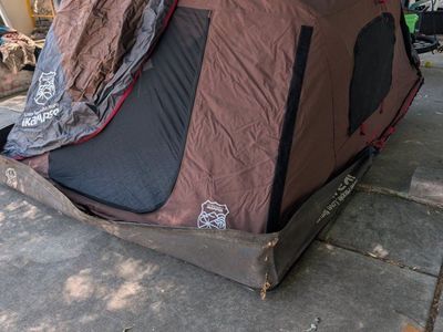 iKamper Car Top Tent