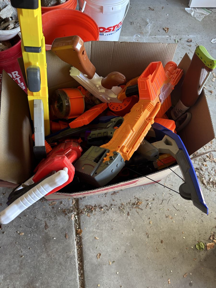 Mix of Nerf guns!