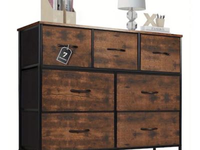 Flynama 7-Drawer Dresser Brown 39.3-in W Combo dresser