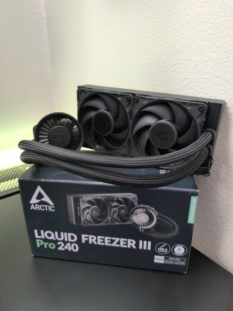 ARCTIC Liquid Freezer III Pro 240 AIO Liquid CPU Cooler - Gaming PC