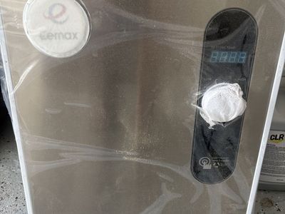 Eemax tankless H20 heater (new) Model No. HA024240