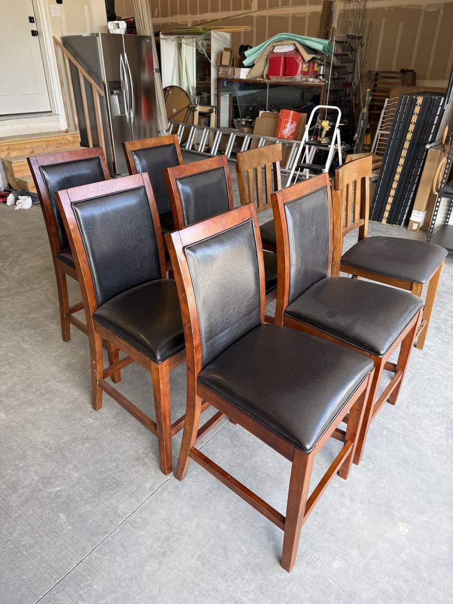 Set of 8 Wood and Black Faux Leather Bar Stools - Counter Height Seating for Kitchen or Bar
