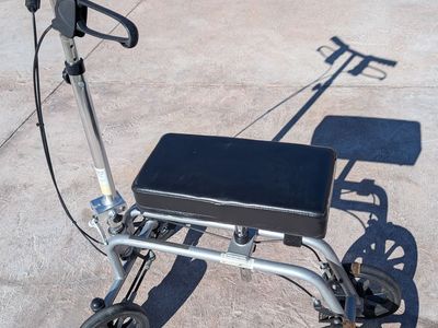 Knee and leg walker
