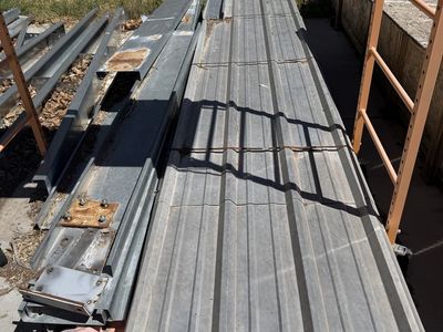 30’ x 30’ Brown steel garage