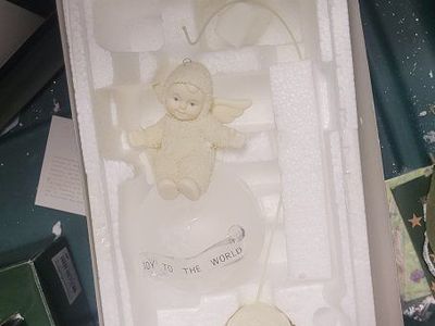 Department 56 Snowbabies Joy To The World Ornament And Stand 2003