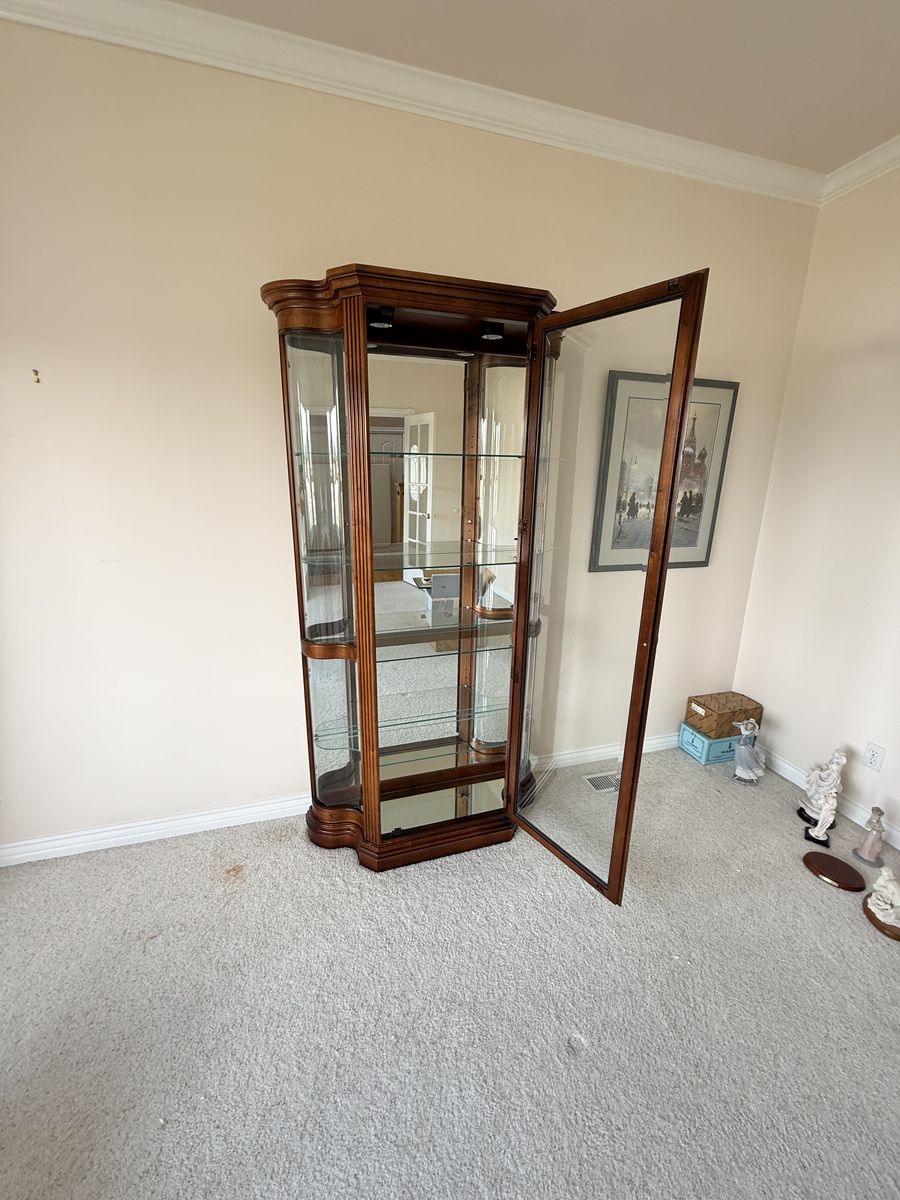 Main image 4