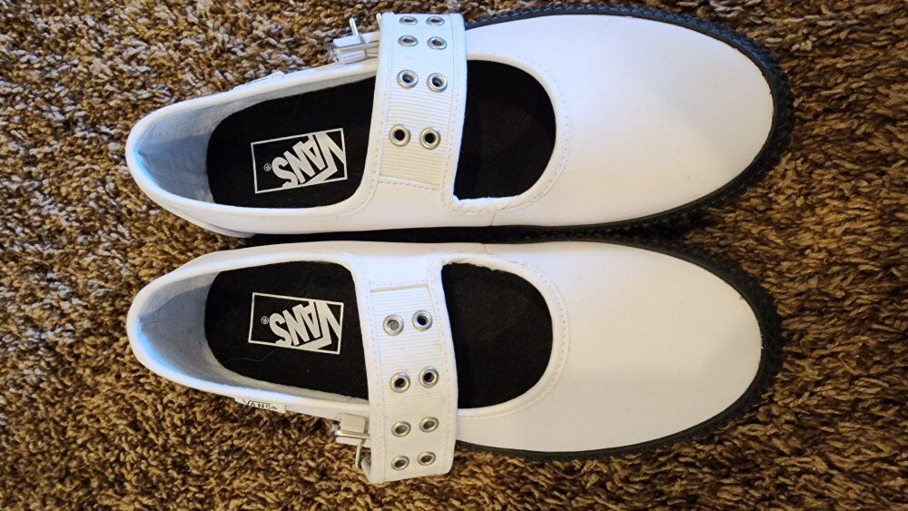 8.5 Women's Vans White Shoes for sale