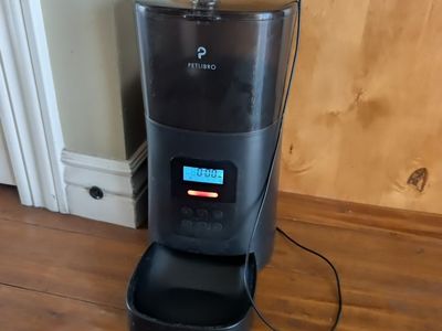 Petlibro Automatic Pet Feeder - Black Electronic Food Dispenser