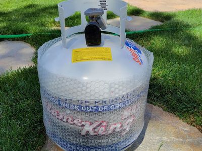 20 lb Propane tank new.