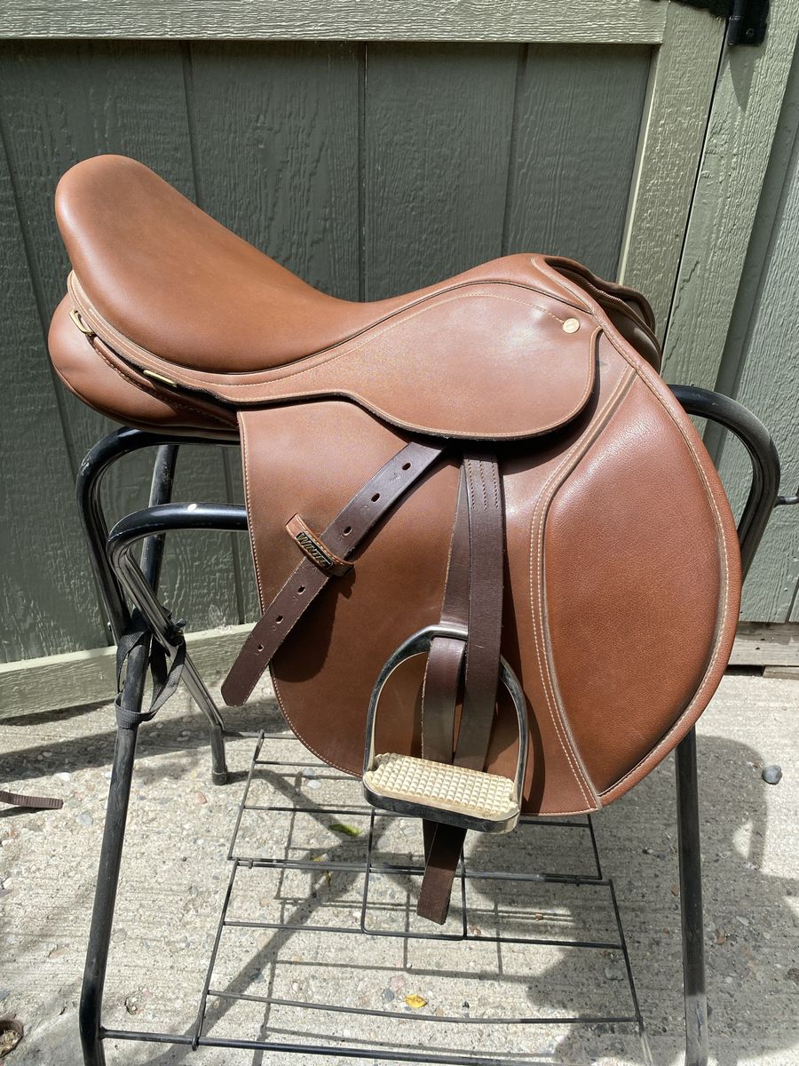 Wintec all purpose saddle plus extras