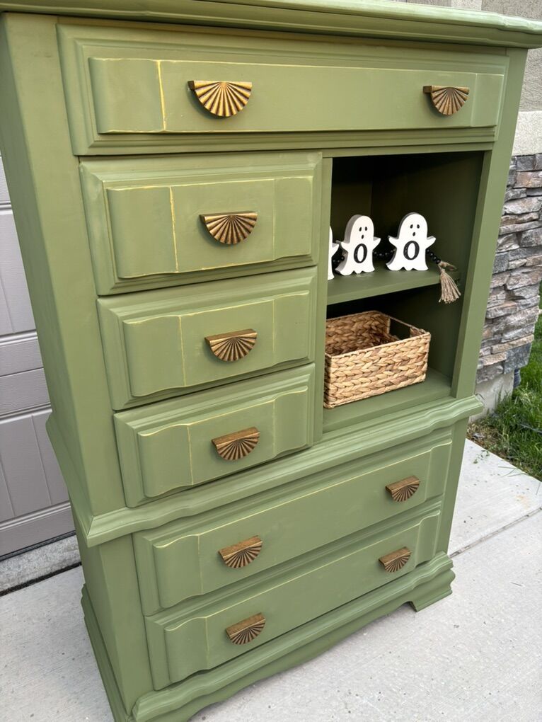 Green & Gold Dresser/Hutch