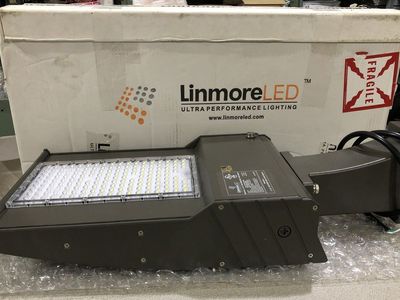 Linmore LED Ultra Performance Lighting Fixture Street Light Outdoor