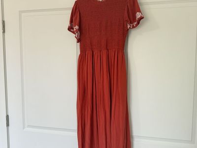 Rust Maxi Dress with Embroidered Sleeves - Flowy & Comfortable, Size S/M