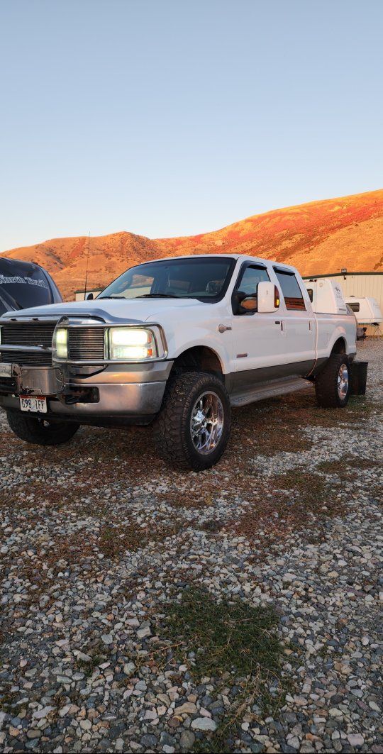 2005 Ford F-350 Super Duty King Ranch Crew Cab Pickup Truck, 6.0L Diesel, 4x4