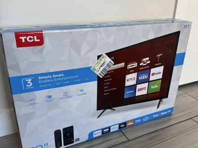 New TCL 32 inch 3-Series Smart Roku LED TV 32S321