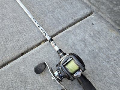Abu Garcia Veritas 7'3" Medium Heavy Fishing Rod with Revo Winch Casting Reel