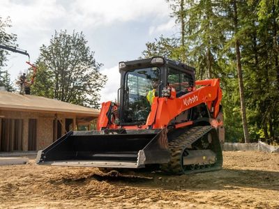 High Flow Skid Steer for Rent. Kubota SVL75-3 CTL Track Loader Bobcat