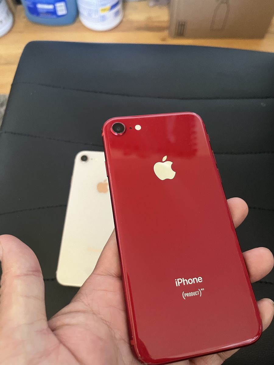 Lot of 2  iPhone 8 Unlocked. So nice