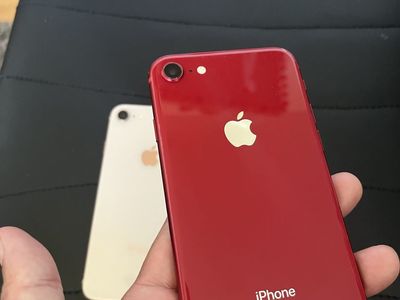 Lot of 2 iPhone 8 Unlocked. So nice