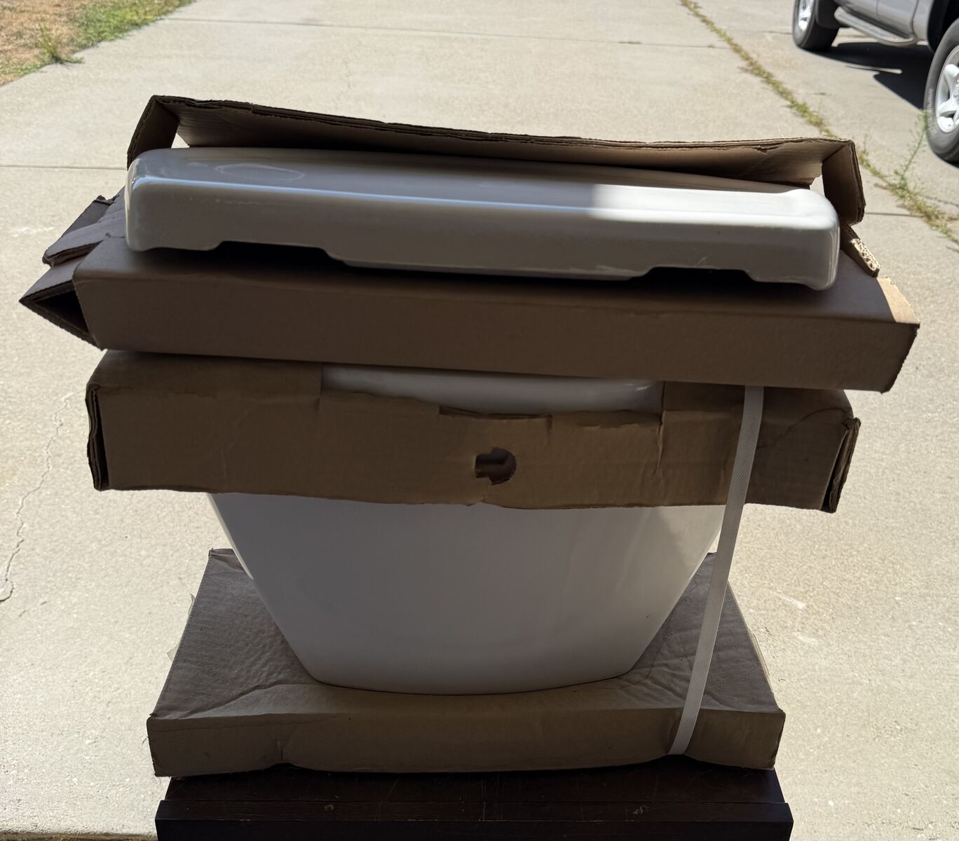 American Standard Cadet toilet tank with matching lid White Model 4019