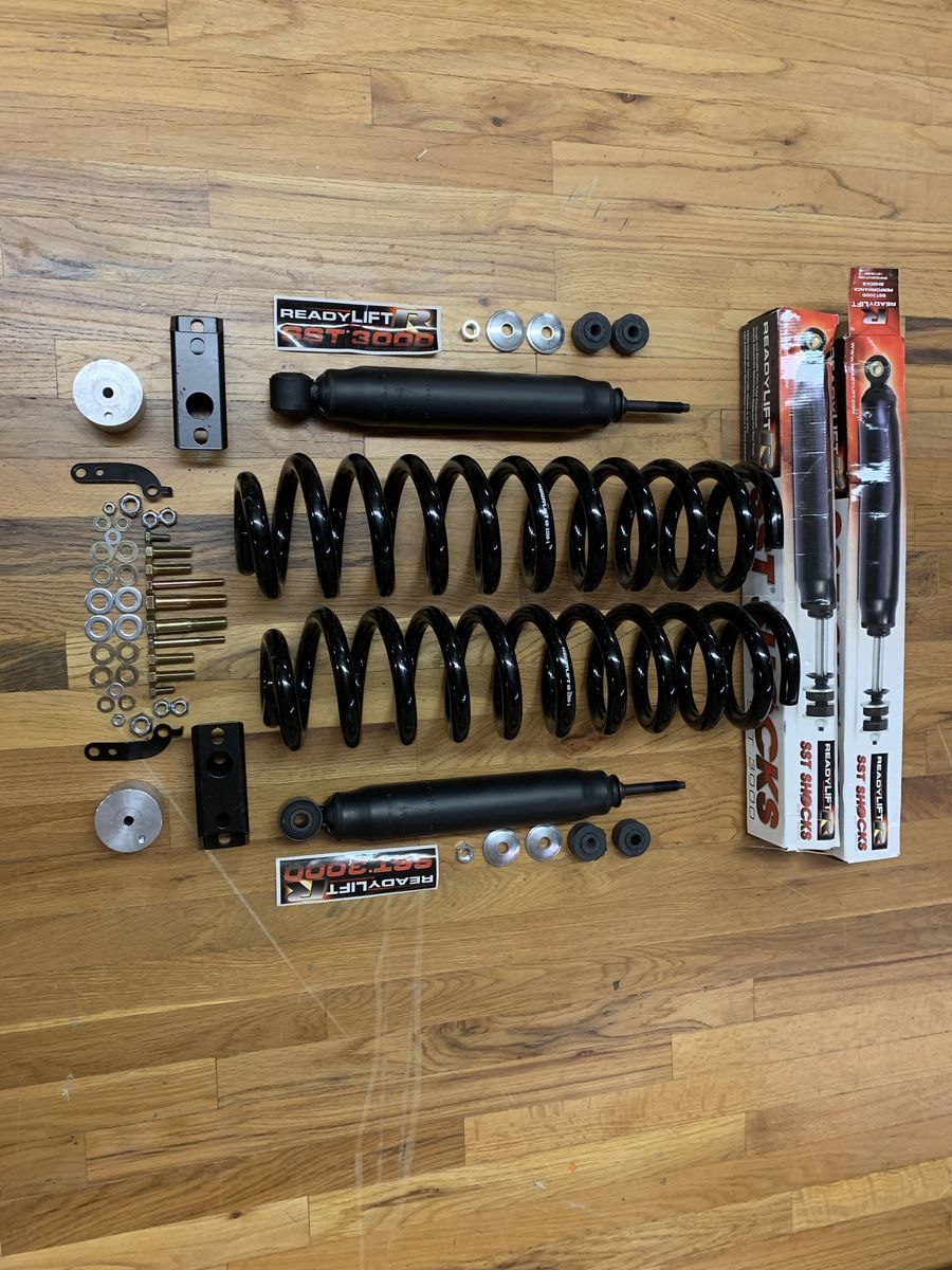 Ready Lift  2.5" Coil Spring Front Lift Kit with SST3000 Shocks 2011-2019 Ford F-250 F-350 Super Duty Diesel ReadyLift 46-2725