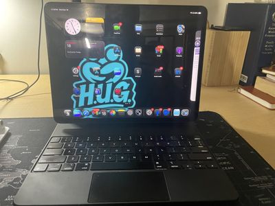 Ipad Pro 12.9" M2 (6th Gen) + Magic Kyboard-128GB